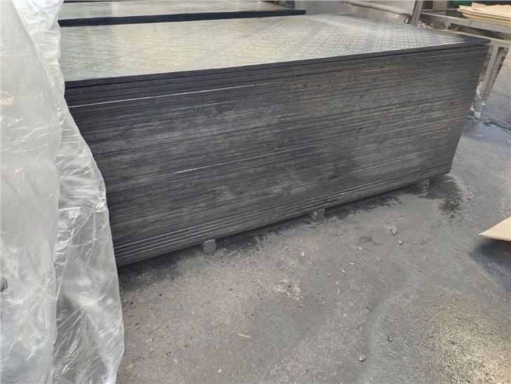 Best Selling Type Film Faced Plywood To North African Market