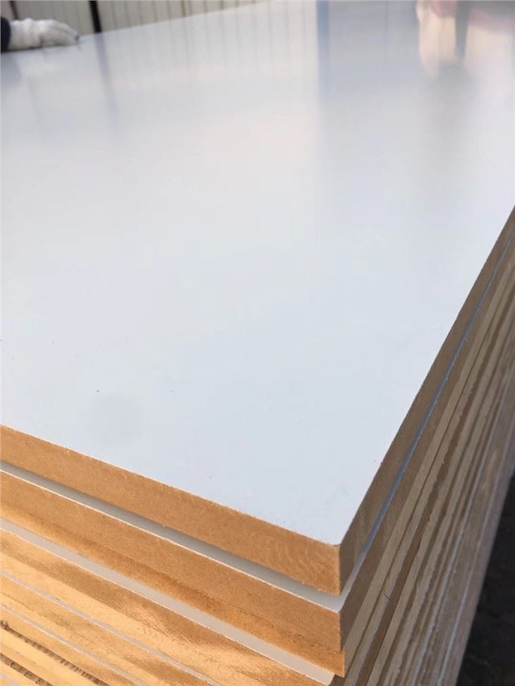 SUPPLY BIG SIZE PLAIN MDF MELAMINE FROM CHINA