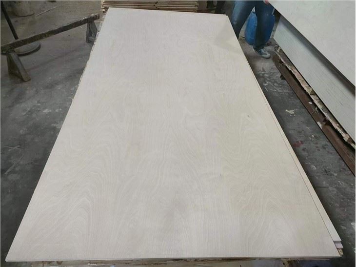 Bintangor Okoume Pine Pencil Cedar Sapale Commercial Plywood BB/CC