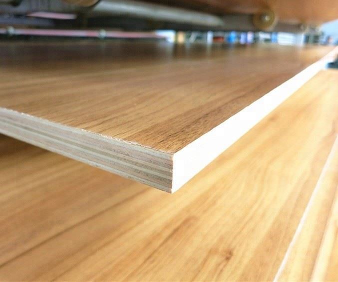Manufacturer Cheap 4x8 18mm Waterproof Marine Plywood Furniture Melamine Laminated Plywood Price