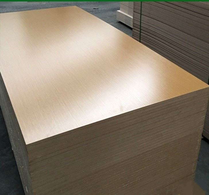 Manufacturer Cheap 4x8 18mm Waterproof Marine Plywood Furniture Melamine Laminated Plywood Price