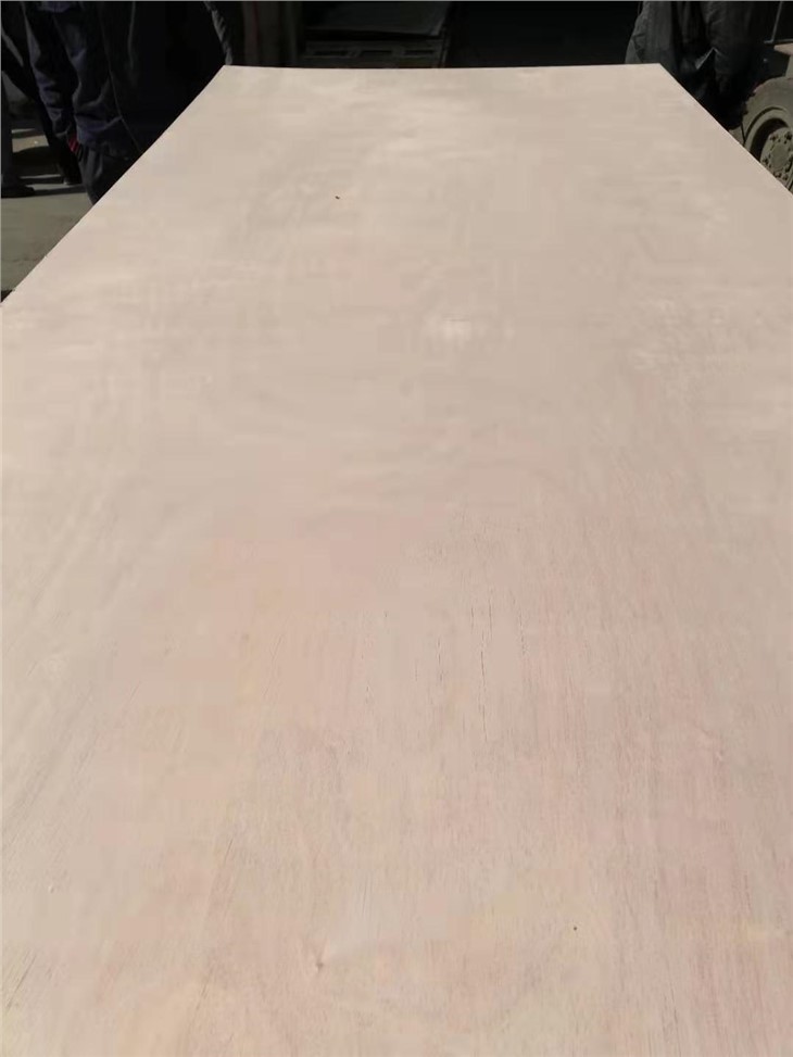 OKUME FACE/BACK COMMERCIAL PLYWOOD POPLAR CORE