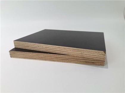F17 18mm Film Faced Plywood