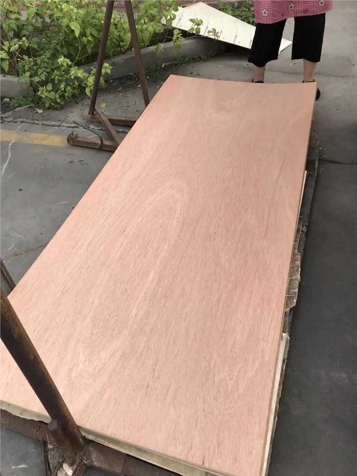 Structural Pine Plywood 1/2in. 3/4in. 5/8in. 23/32 In. X 4 Ft. X 8 Ft. Interior CDX Sheathing Plywood