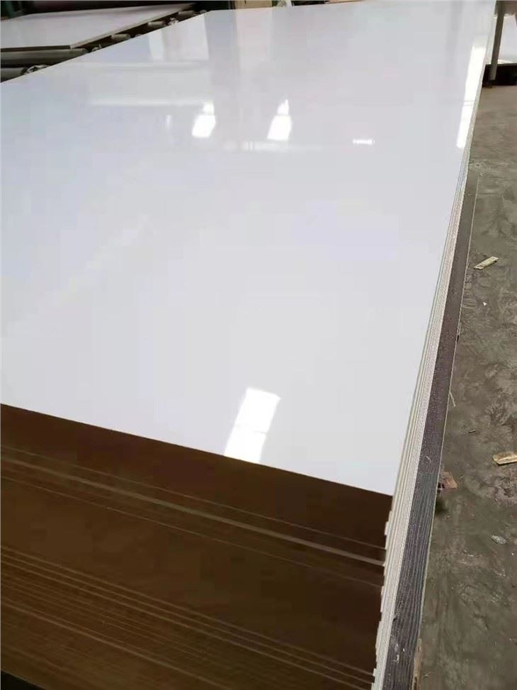 Titanium White Laminated Melamine MDF Board