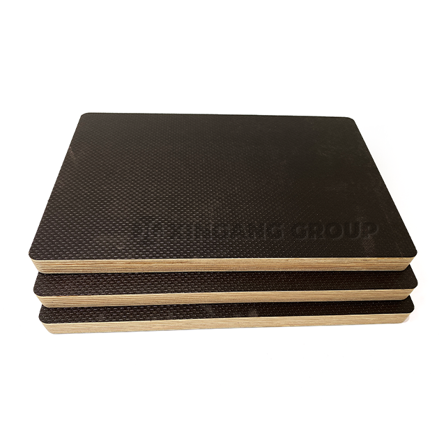 Black Brown Anti-slip Film Faced Plywood Trailer Flooring